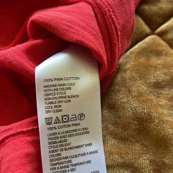 Men’s Tommy Bahama V Neck Tee - Picture 5 of 5